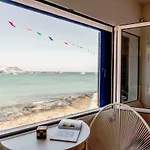 Casa Delfin On Center Beach: Wifi, Netflix, Aircon... 科拉雷侯