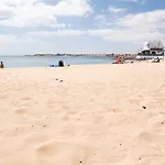 Casa Delfin On Center Beach: Wifi, Netflix, Aircon... 度假居 *
