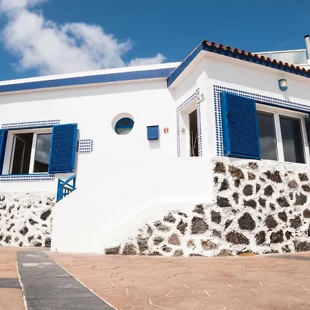 Casa Delfin On Center Beach: Wifi, Netflix, Aircon... Holiday home